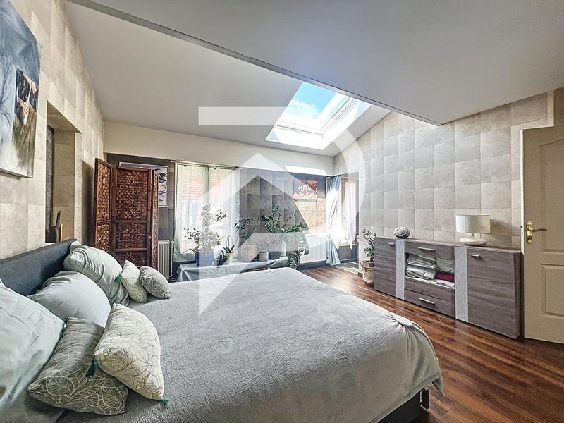 Maison - 94 m² - 4 pièces