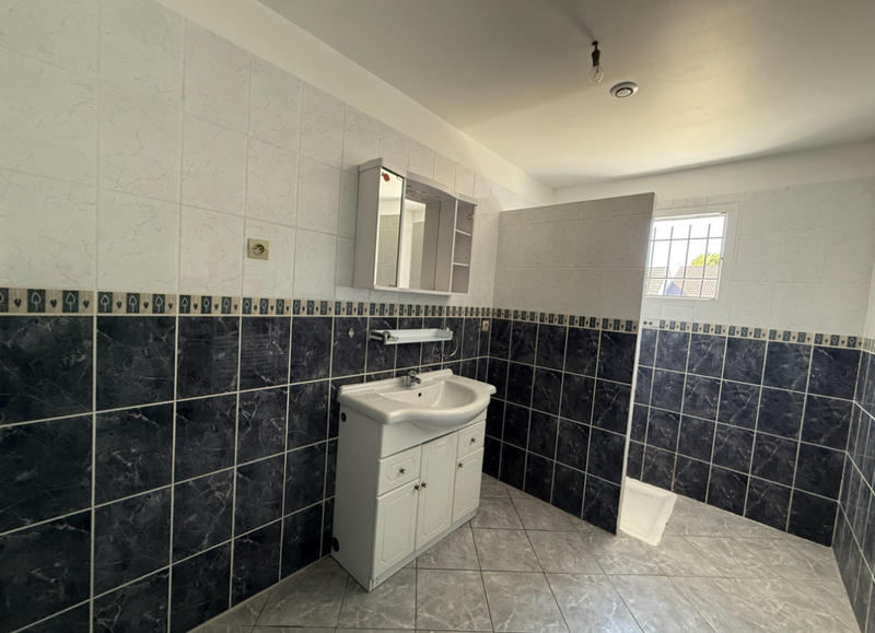 Maison - 96 m² - 5 pièces