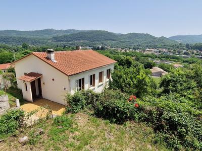 Maison - 82 m² - 5 pièces