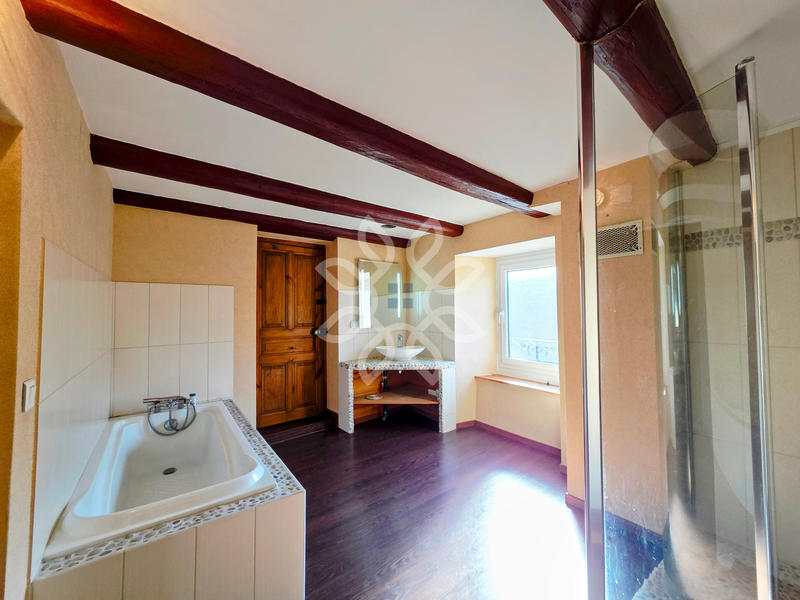 Maison - 146 m² - 5 pièces