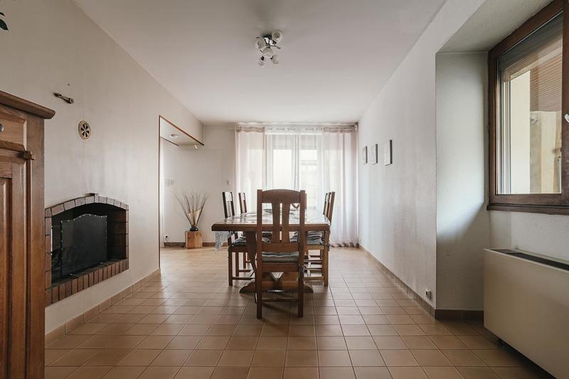 Maison - 315 m² - 12 pièces