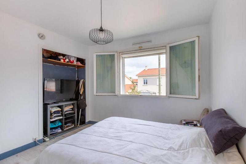 Maison - 165 m² - 8 pièces