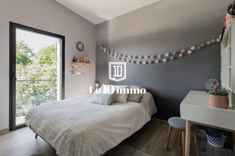 Maison - 191 m² - 7 pièces