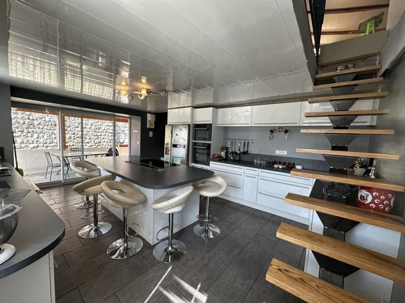 Maison - 117 m² - 5 pièces