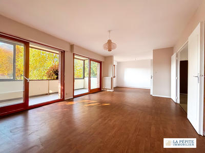 Appartement - 97 m² - 3 pièces