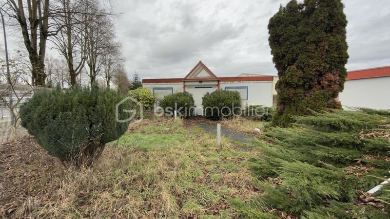 Local commercial - 1 471 m² - 2 pièces