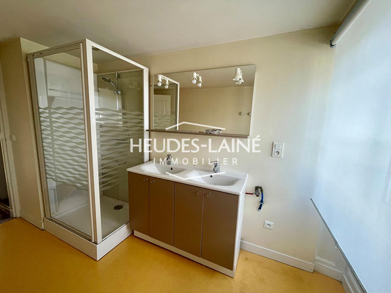 Appartement - 105 m² - 4 pièces