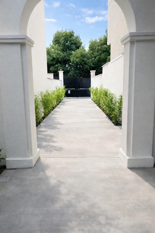 Maison - 302 m² - 11 pièces