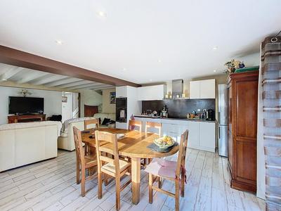 Villa - 112 m² - 6 pièces