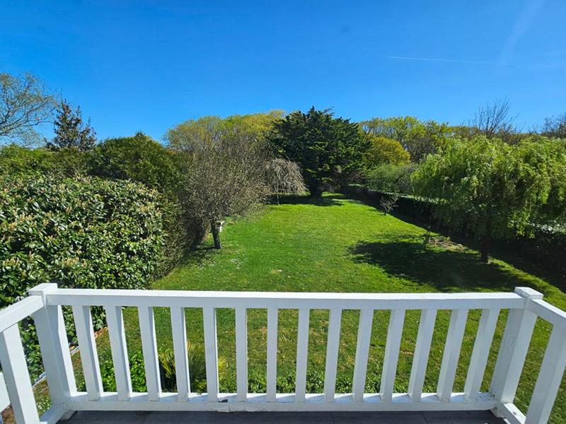 Maison - 185 m² - 6 pièces