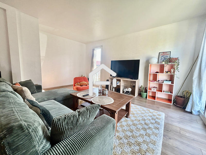 Maison - 93 m² - 4 pièces