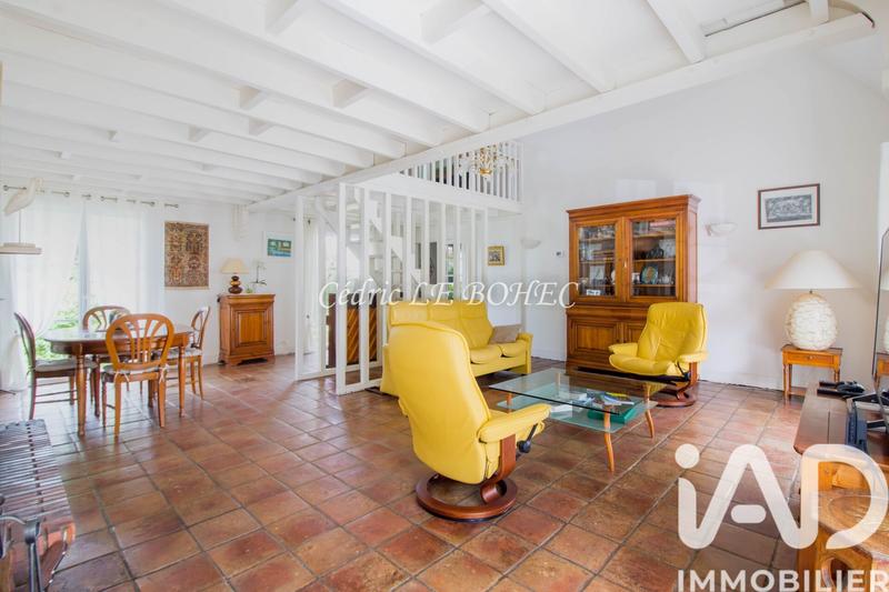 Maison - 198 m² - 8 pièces