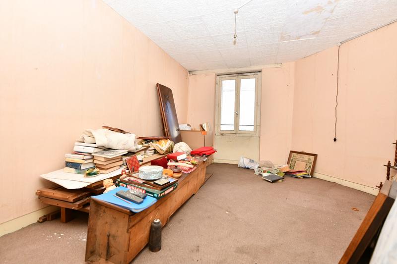 Maison - 127 m² - 9 pièces