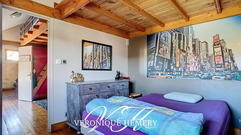 Maison - 180 m² - 8 pièces