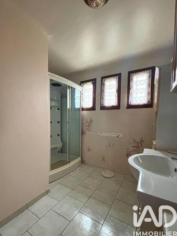 Maison - 178 m² - 7 pièces