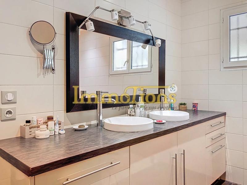 Maison - 139 m² - 5 pièces