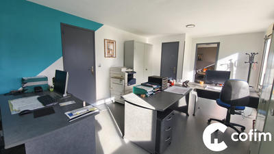 Local d'activités - 354 m²