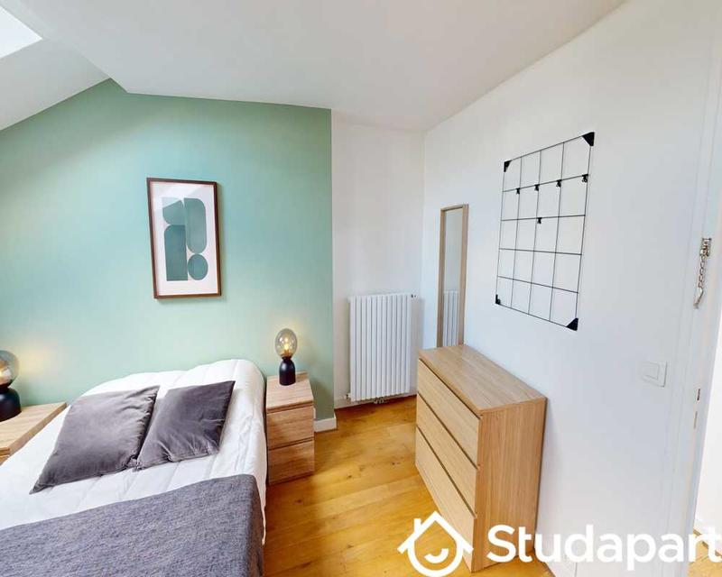 Chambre - 160 m² - 1 pièce