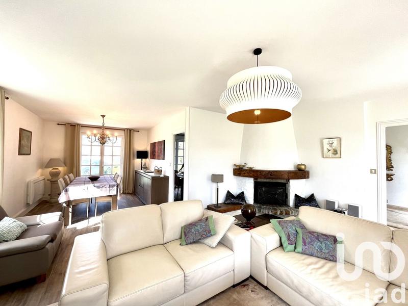 Maison - 139 m² - 6 pièces