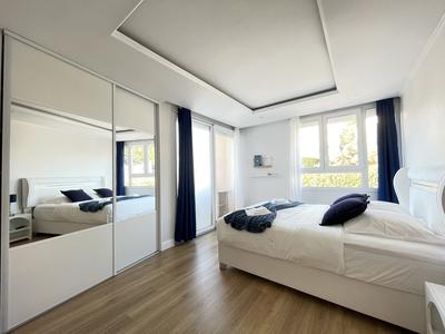 Appartement - 105 m² - 5 pièces