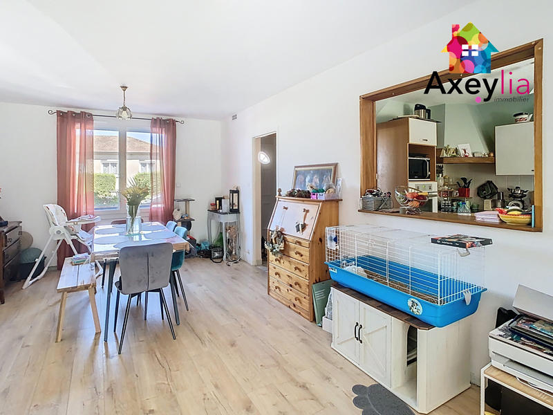 Maison - 96 m² - 5 pièces