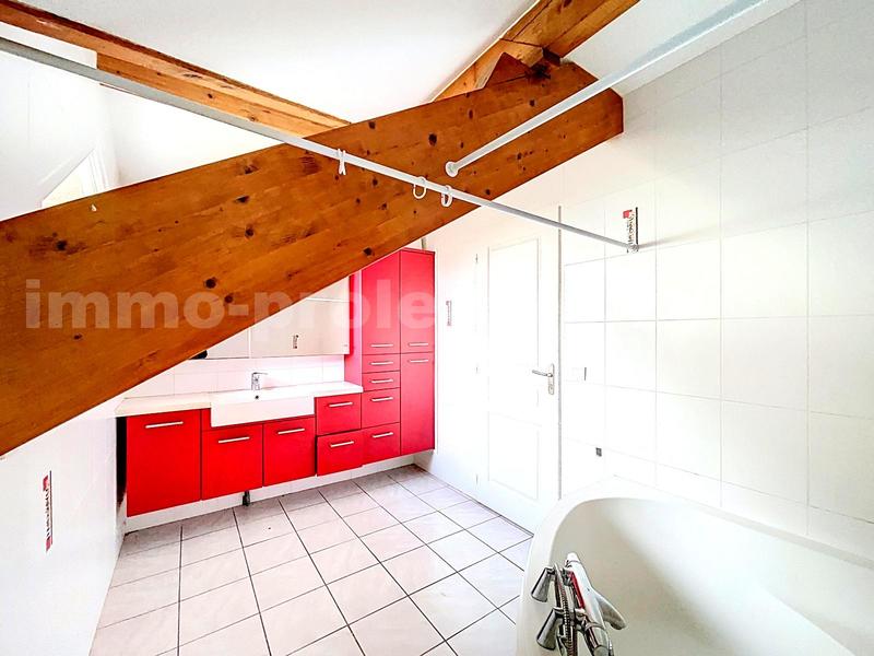 Maison - 196 m² - 7 pièces