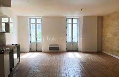 Appartement - 86 m² - 3 pièces