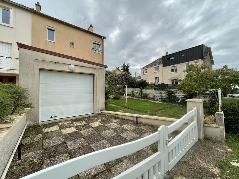 Maison - 91 m² - 5 pièces