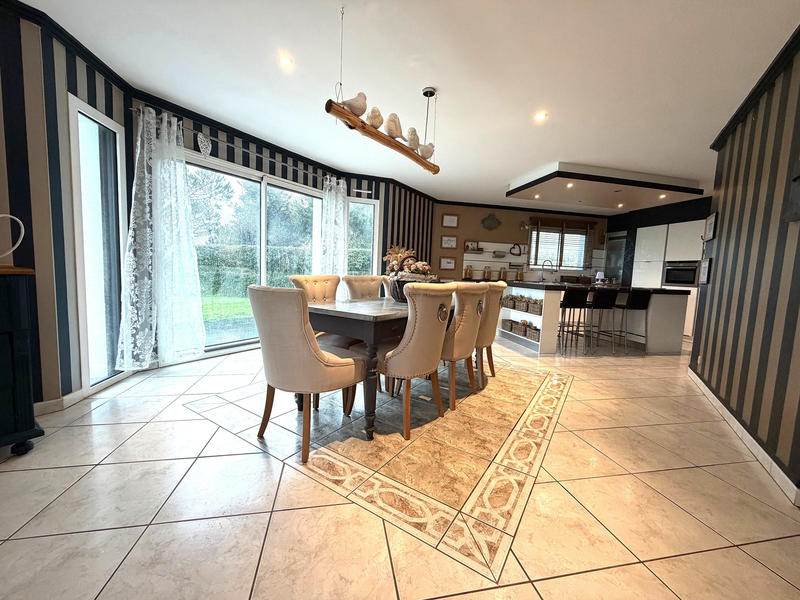 Maison - 127 m² - 5 pièces