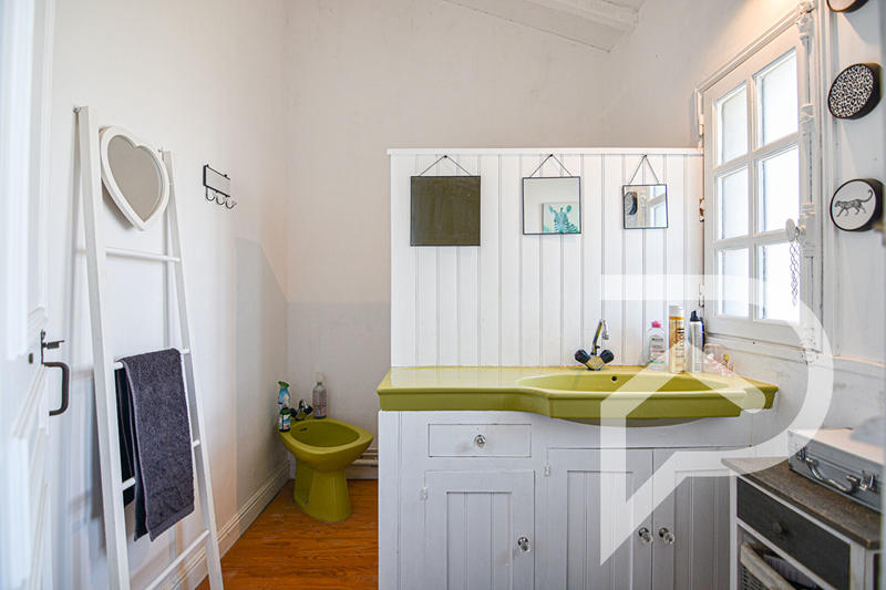 Maison - 185 m² - 6 pièces