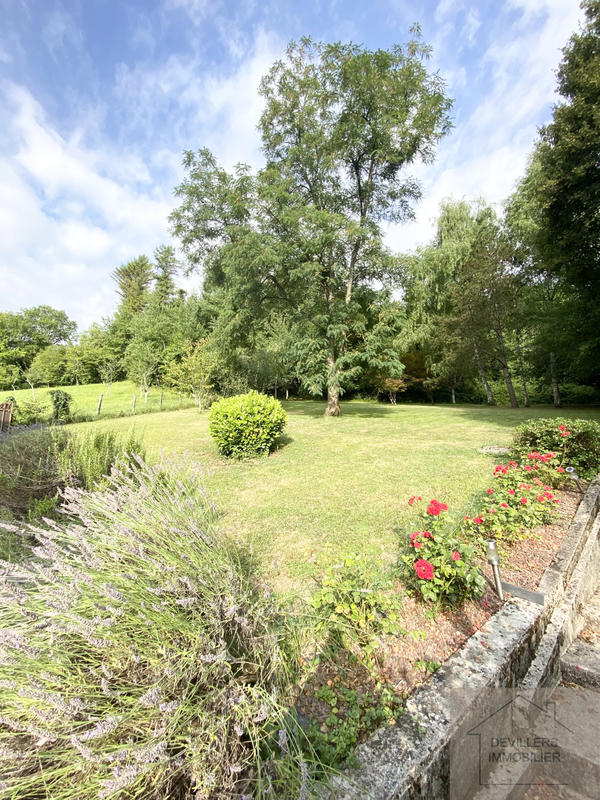 Maison - 220 m² - 5 pièces