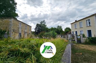 Maison - 245 m² - 5 pièces