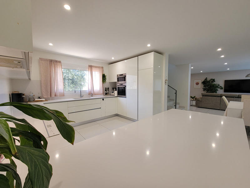 Maison - 165 m² - 7 pièces