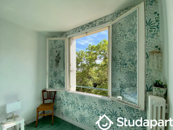 Chambre - 12 m² - 1 pièce