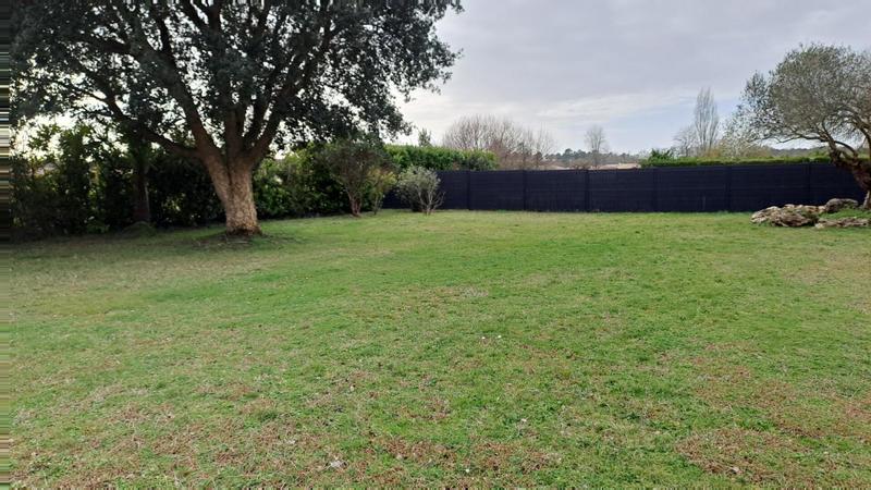 Terrain constructible - 672 m²