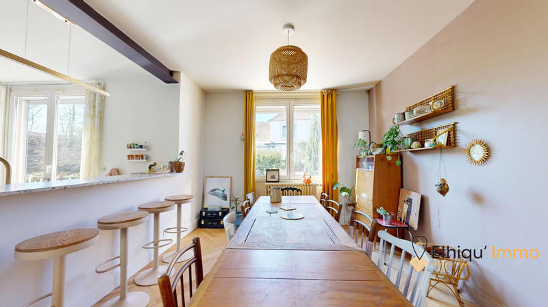 Maison - 136 m² - 5 pièces