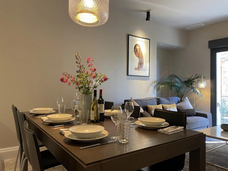 Maison - 615 m² - 16 pièces