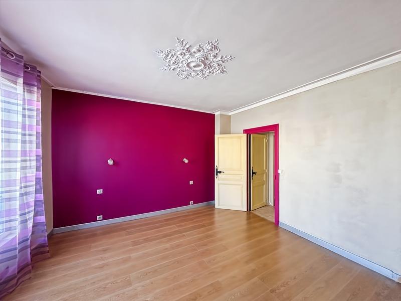 Maison - 190 m² - 7 pièces