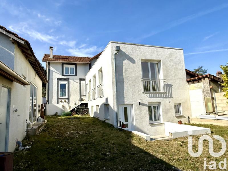 Maison - 171 m² - 6 pièces