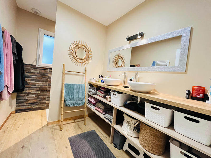 Maison - 92 m² - 5 pièces