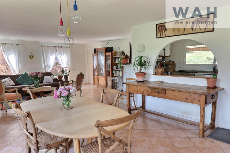 Propriété - 168 m² - 4 pièces