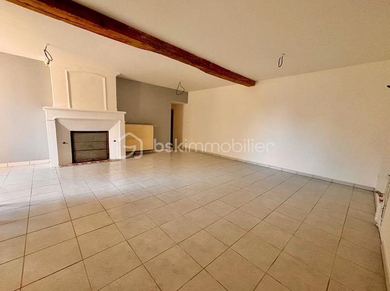 Maison - 220 m² - 6 pièces