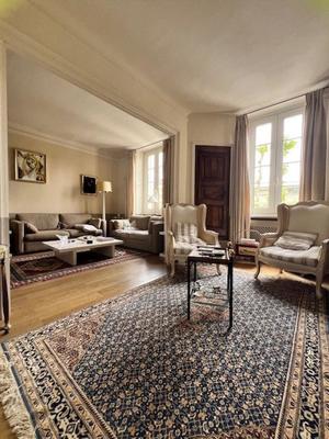 Maison de maîtres - 190 m² - 6 pièces