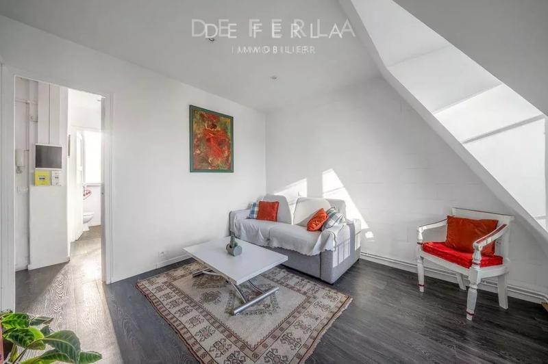 Studio - 24 m² - 1 pièce