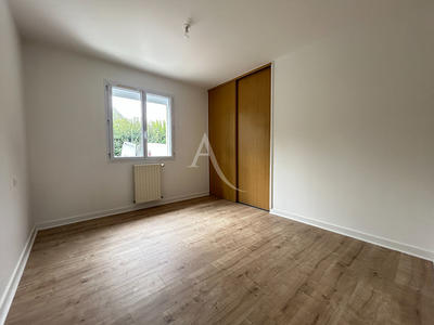 Maison - 88 m² - 4 pièces