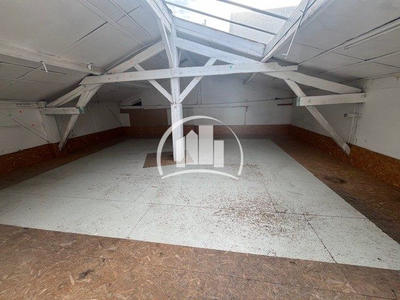 Local commercial - 240 m²
