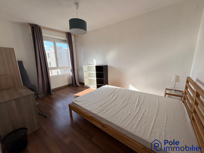 Appartement - 84 m² - 4 pièces