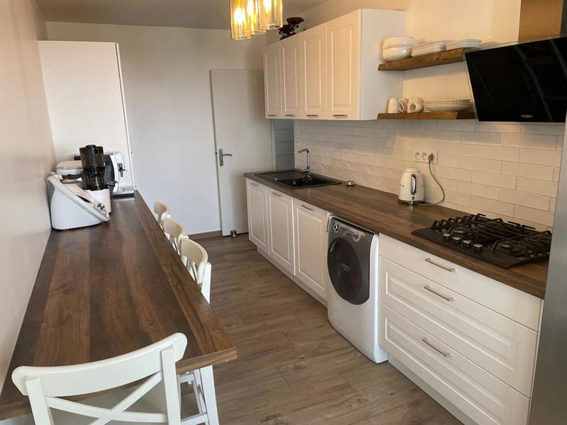 Appartement - 80 m² - 5 pièces