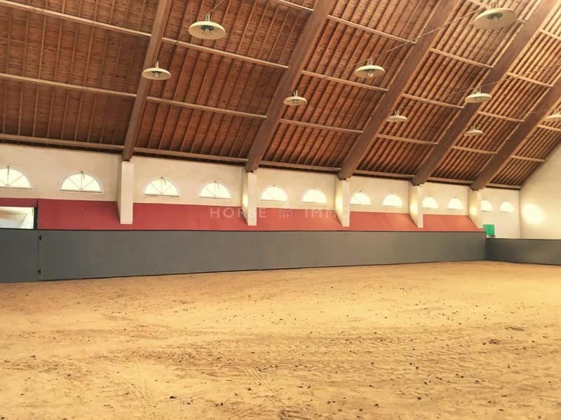 Maison de domaine équestre - 230 m² - 5 pièces