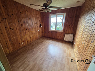 Maison - 91 m² - 5 pièces